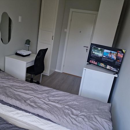 Privat Room In Shared 3 Rooms Apartment Manglerud Осло Екстер'єр фото